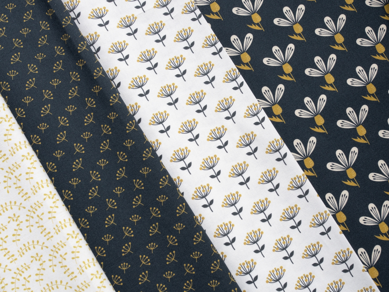 Swafing Baumwolle Webware - Jule - Ranken - Weiß